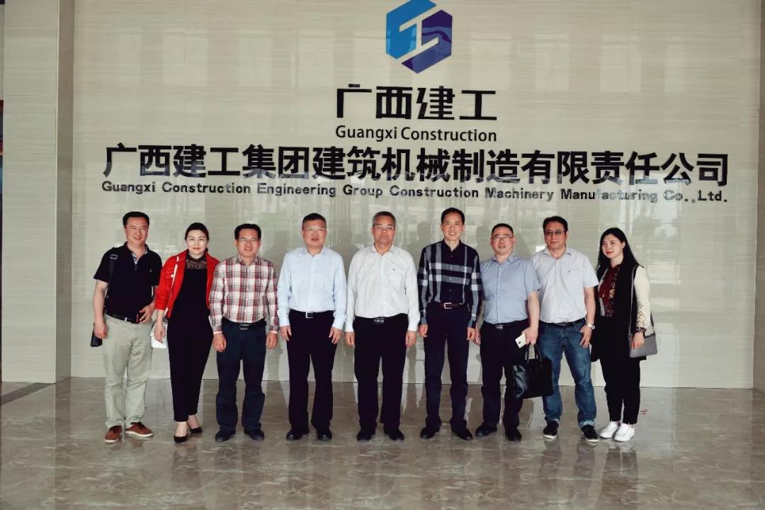 建筑机械分会领导与波坦领导参加总会年会